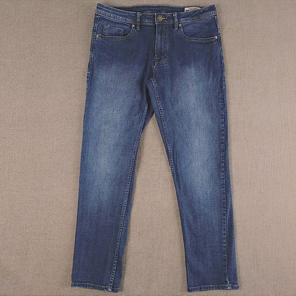 David Britton BUFFALO Dark Wash Denim 5PKT JACKSON Straight Jeans 38”X 30” - Picture 5 of 15